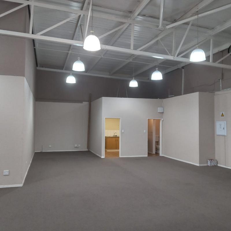 To Let commercial Property for Rent in Beacon Bay Eastern Cape